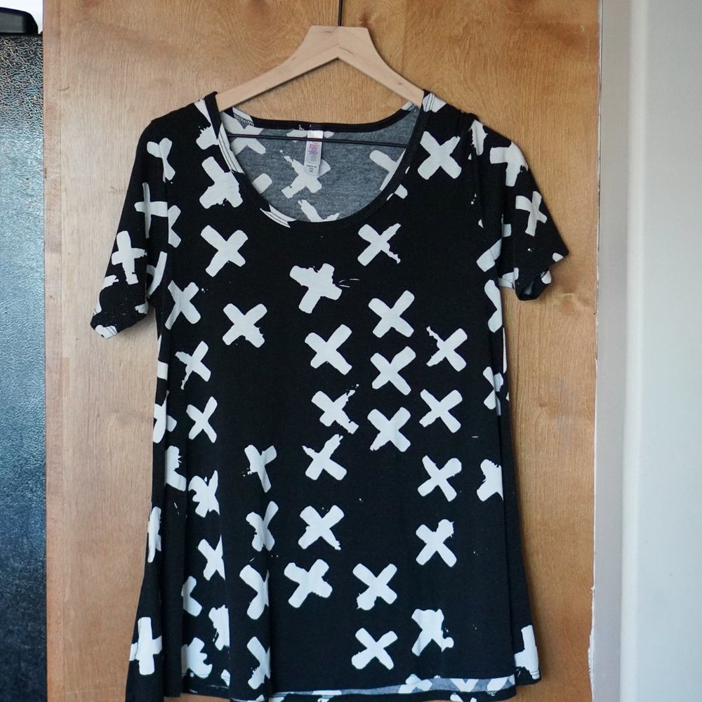 Luluroe Perfect Tee, XS